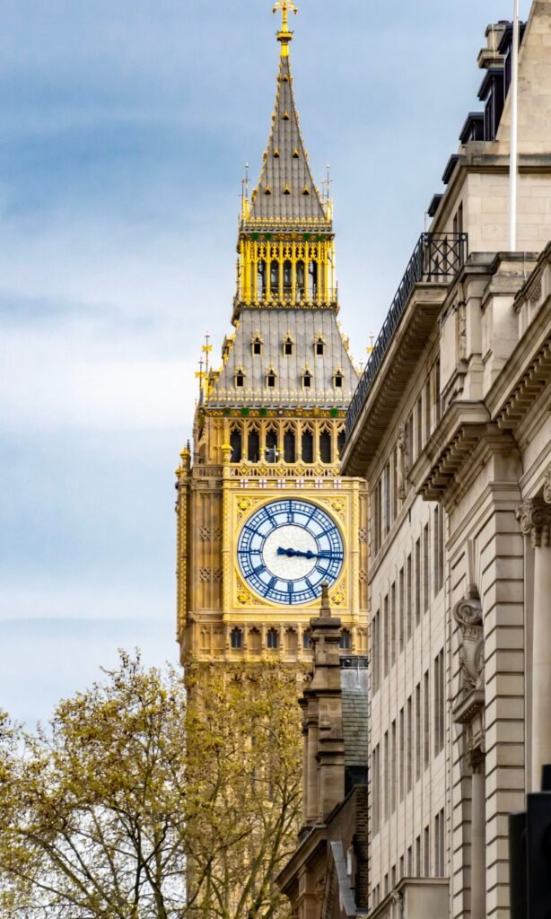 London financial district - register a UK company