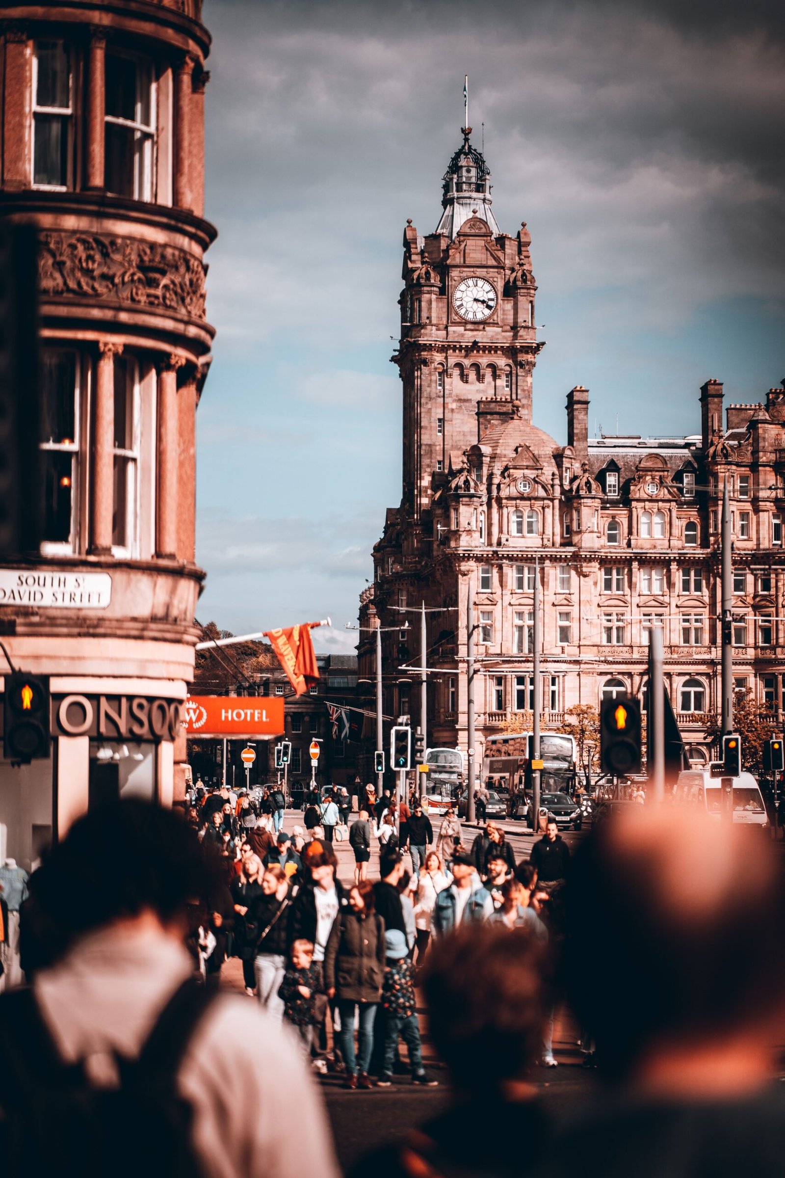 حسابدار ایرانی در آبردین — Aberdeen 2
