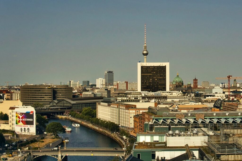 Luftaufnahme der Berliner Stadtlandschaft