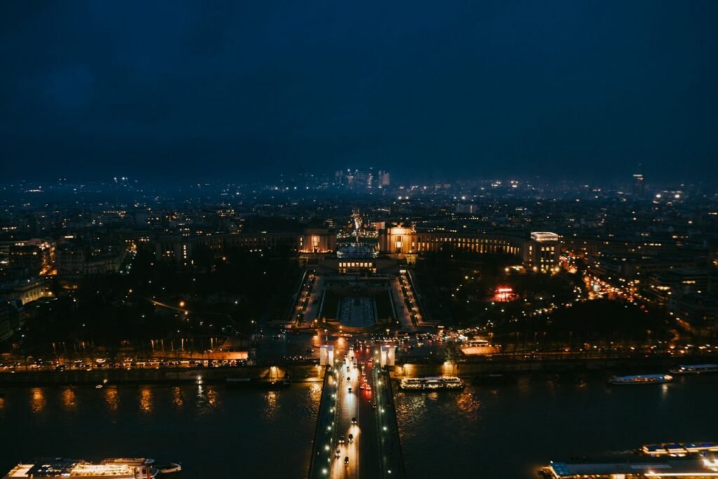 La Tour Eiffel au coucher du soleil