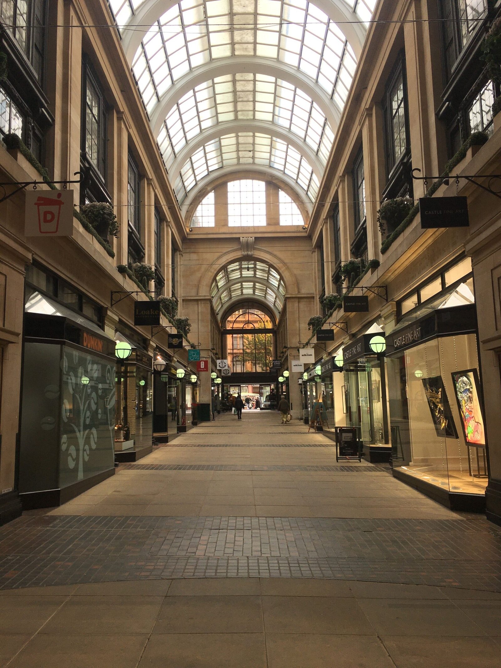حسابدار ایرانی در ناتینگهام — Old Market Square, Nottingham