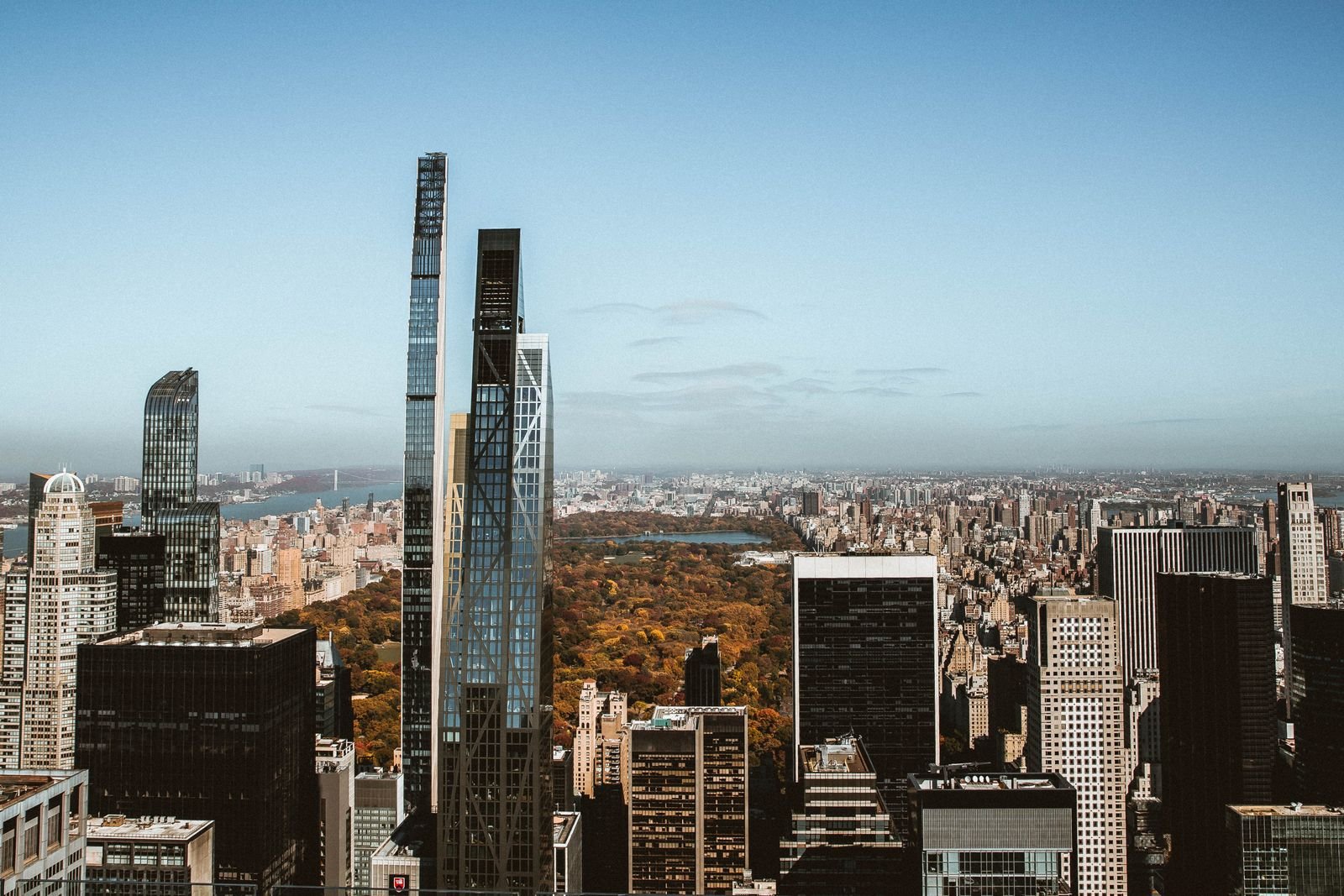 Manhattan skyscrapers from above — UK corporation tax and VAT for US-owned companies