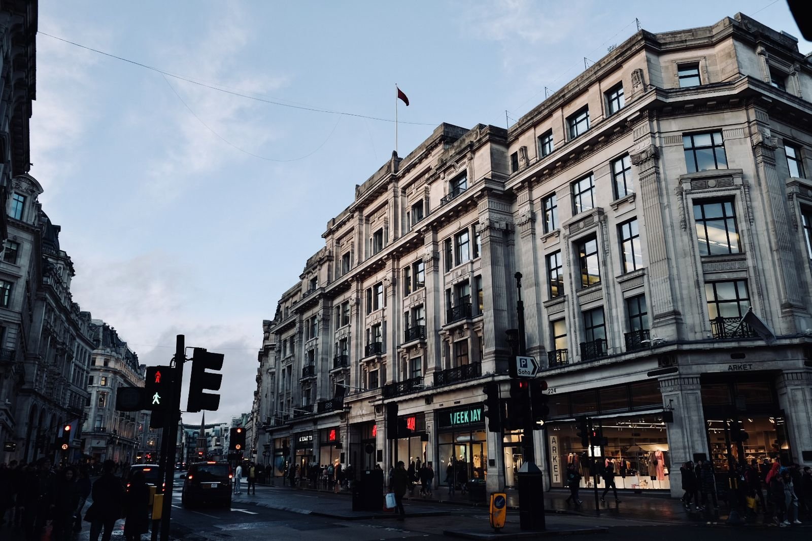 Busy London shopping street — TaxDigit, best small business accountants in the UK